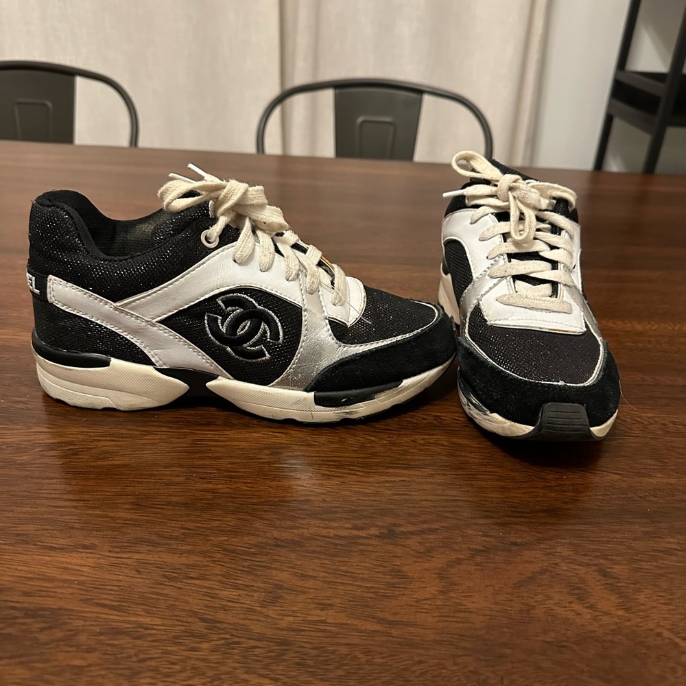 Chanel sneakers size 38